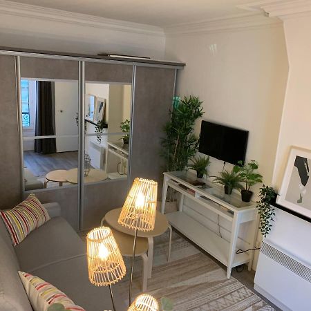Studio Moderne Au Coeur De Paris Batignolles Exterior foto